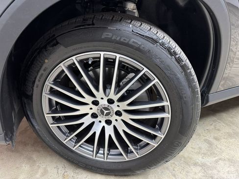 Used 2026 Mercedes-Benz GLC 300 4MATIC image 27