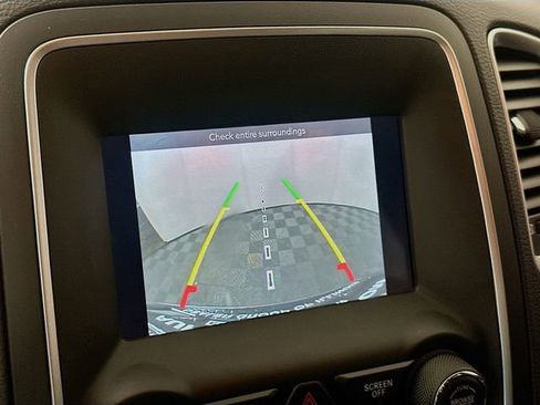 Used 2020 Dodge Durango SXT image 13