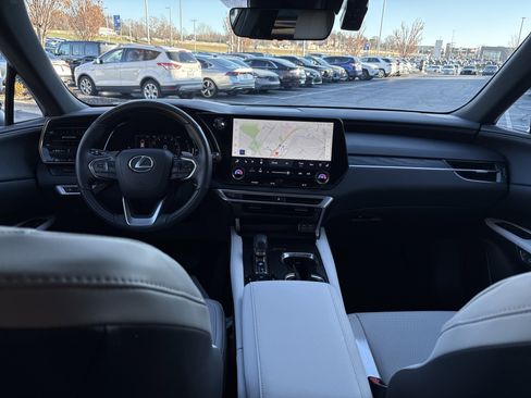 Used 2024 Lexus RX 350 Premium image 29