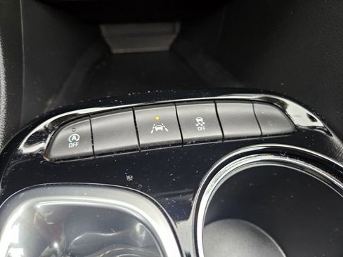 Certified 2023 Buick Encore GX Essence w/ Experience Buick Package image 32