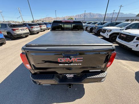 New 2025 GMC Sierra 1500 Elevation image 9