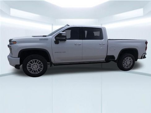 Used 2022 Chevrolet Silverado 2500 High Country w/ Technology Package image 14