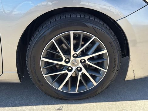 Used 2017 Lexus ES 350 image 35