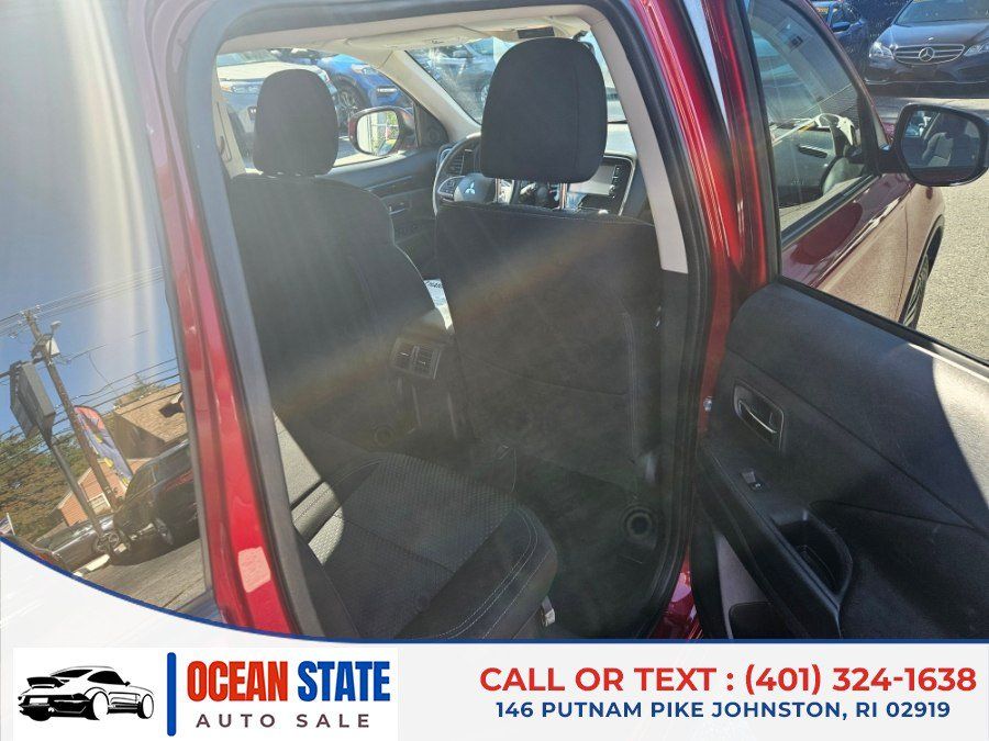 Used 2020 Mitsubishi Outlander ES AWD/4WD image 12