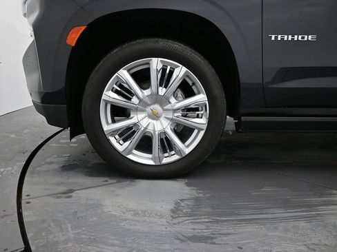 Used 2023 Chevrolet Tahoe High Country image 8
