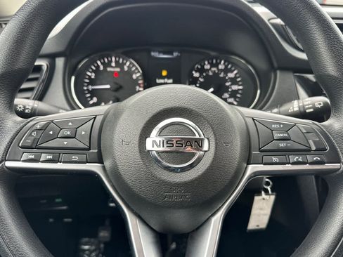 Used 2017 Nissan Rogue S FWD image 26