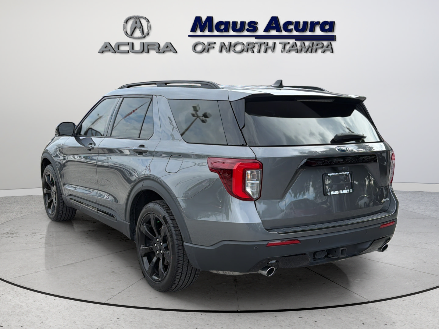 Used 2024 Ford Explorer ST-Line w/ Class IV Trailer Tow Package AWD/4WD image 8
