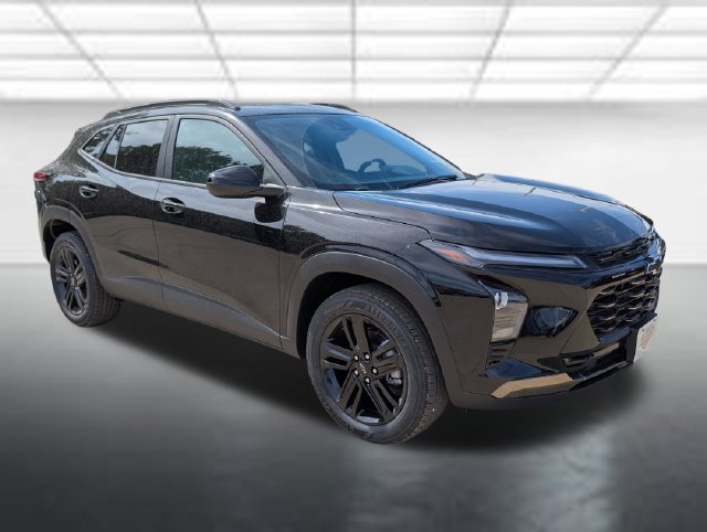 New 2026 Chevrolet Trax ACTIV w/ Driver Confidence Package FWD image 1