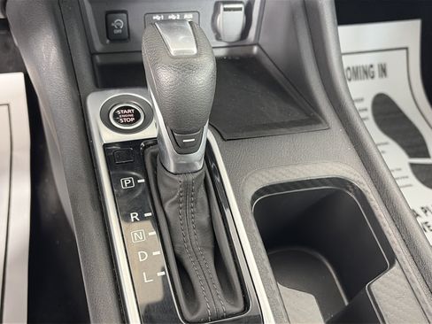 Used 2025 Nissan Sentra SV image 23