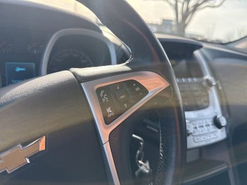 Used 2017 Chevrolet Equinox LT w/ Convenience Package image 31