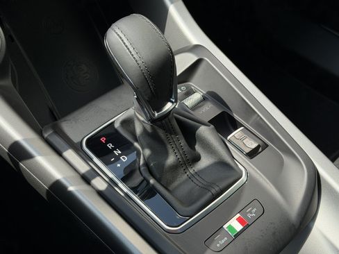 Used 2024 Alfa Romeo Tonale Veloce AWD/4WD image 24