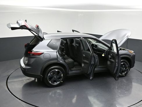 New 2026 Nissan Rogue SV w/ Cold Weather Package image 32