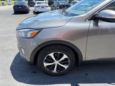Used 2016 Kia Sorento EX AWD/4WD image 11