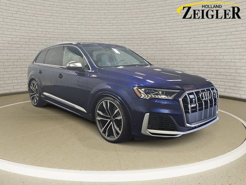 Used 2024 Audi SQ7 Prestige AWD/4WD image 3