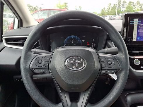 New 2026 Toyota Corolla LE FWD image 18