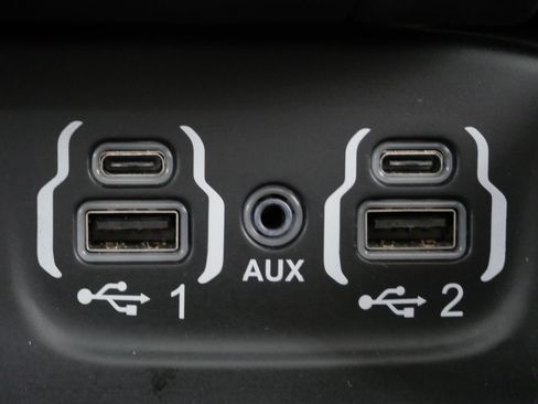 Used 2022 RAM 1500 Big Horn AWD/4WD image 22