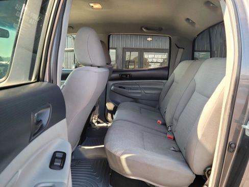 Used 2013 Toyota Tacoma PreRunner w/ SR5 Pkg image 14