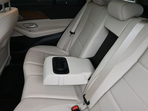 Used 2022 Mercedes-Benz GLE 350 4MATIC w/ Premium Package image 30