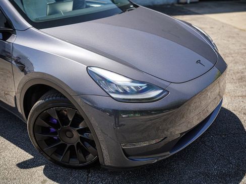 Used 2023 Tesla Model Y Long Range AWD/4WD image 8