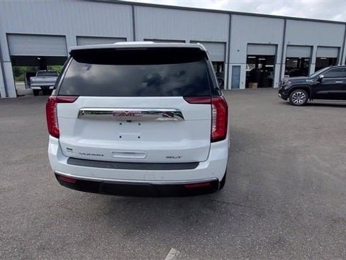 Used 2022 GMC Yukon SLT w/ SLT Premium Package image 43