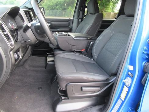 Used 2025 RAM 1500 Warlock AWD/4WD image 18