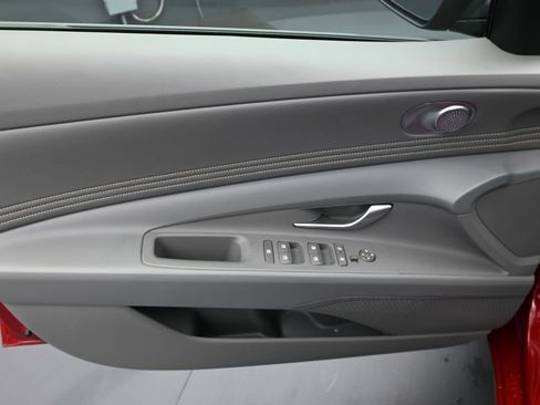 Certified 2025 Hyundai Elantra Sport image 12