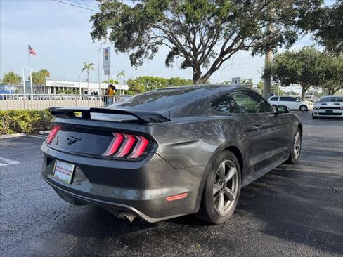 Used 2016 Ford Mustang Coupe w/ Equipment Group 051A RWD image 7