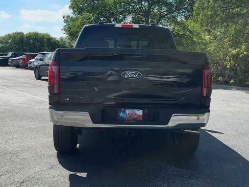 Used 2024 Ford F150 Lariat w/ FX4 Off-Road Package image 7