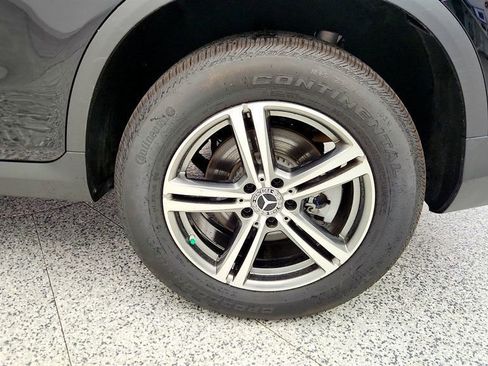 Used 2022 Mercedes-Benz GLC 300 image 9