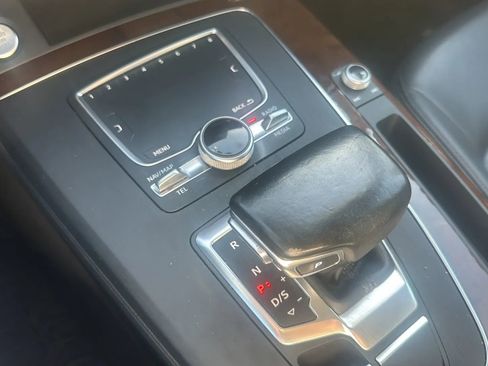 Used 2018 Audi Q5 2.0T Premium Plus w/ Premium Plus Package image 31