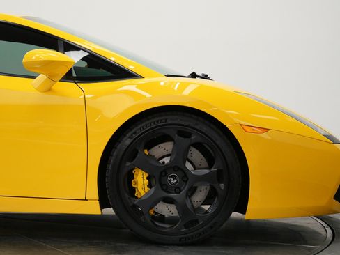 Used 2004 Lamborghini Gallardo AWD/4WD image 40