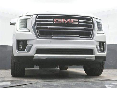Used 2022 GMC Yukon SLT w/ SLT Premium Package image 28