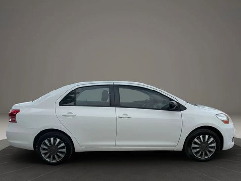 Used 2011 Toyota Yaris Sedan w/ Convenience Pkg FWD image 8
