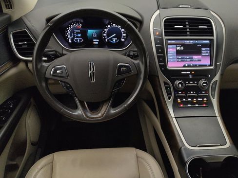 Used 2016 Lincoln MKX Select FWD image 22