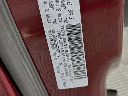 Used 2017 Dodge Grand Caravan GT image 31