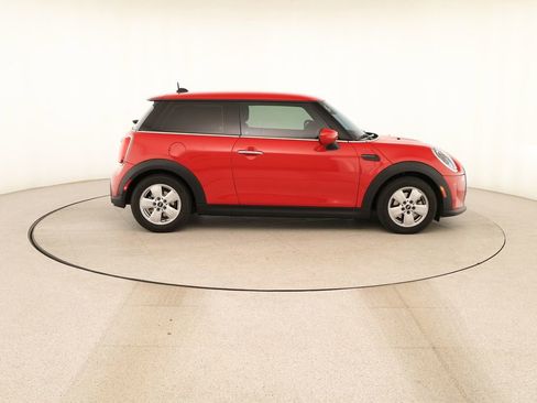 Used 2024 MINI Cooper 2-Door Hardtop FWD image 8