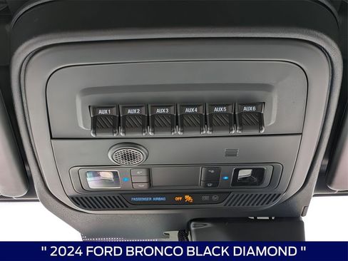 Used 2024 Ford Bronco Black Diamond image 28