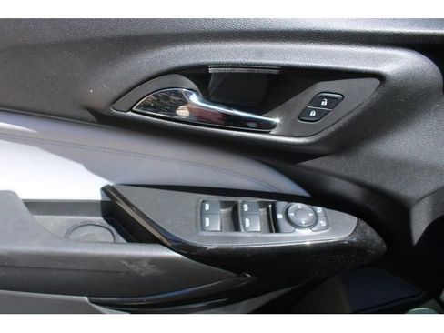 Used 2024 Chevrolet Trax LT w/ Driver Confidence Package image 18