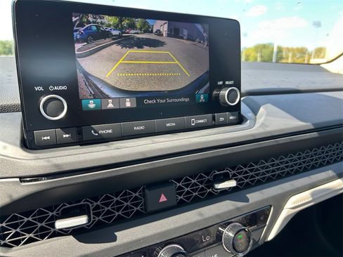 New 2025 Honda Accord SE image 23