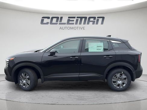 New 2026 Nissan Kicks S image 2