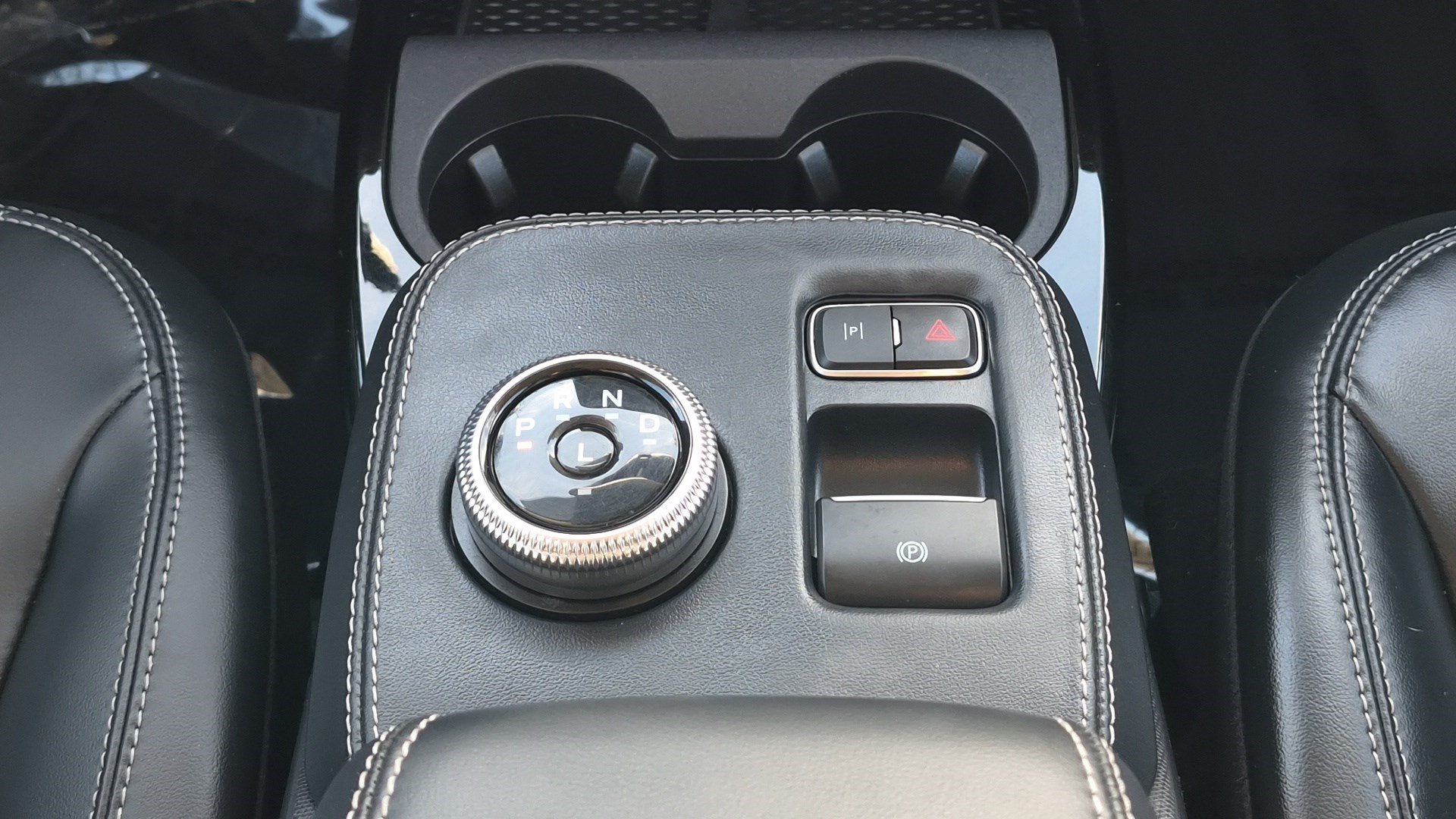 Used 2023 Ford Mustang Mach-E Select AWD/4WD image 28
