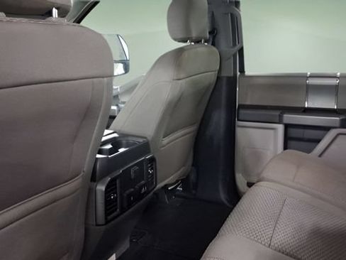 Used 2020 Ford F250 XLT w/ XLT Premium Package AWD/4WD image 22