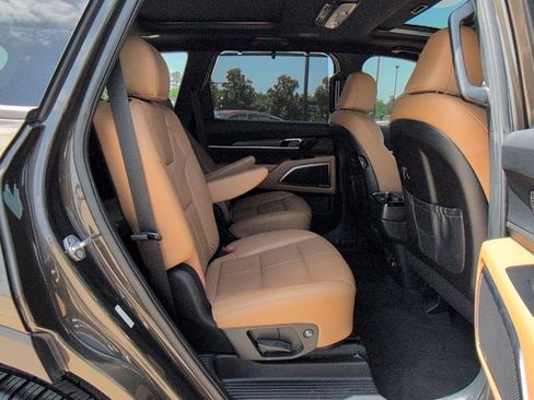 Used 2022 Kia Telluride SX w/ Nightfall Edition Package AWD/4WD image 23