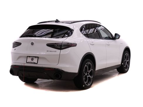 New 2026 Alfa Romeo Stelvio Sprint AWD/4WD image 4