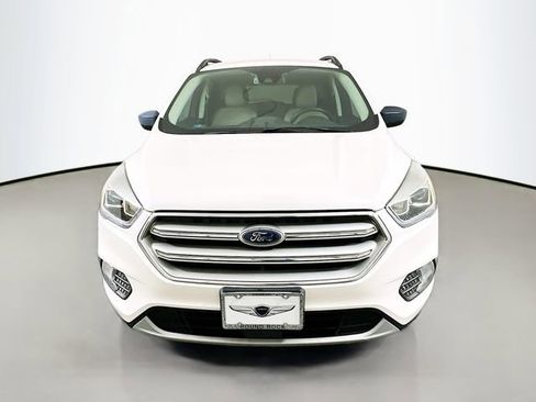 Used 2019 Ford Escape SEL image 2