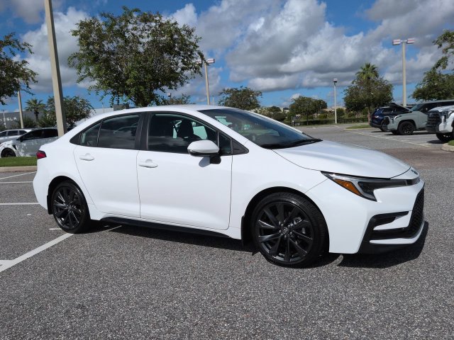 Certified 2025 Toyota Corolla SE FWD image 2