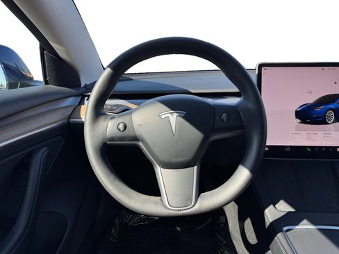 Used 2023 Tesla Model 3 Standard Range RWD image 12