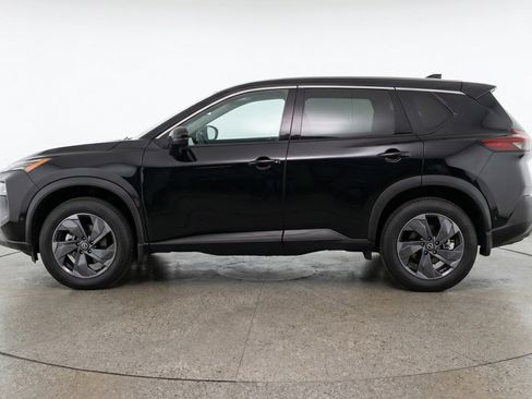Used 2025 Nissan Rogue SV AWD/4WD image 5