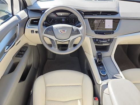 Used 2021 Cadillac XT5 Premium Luxury image 21