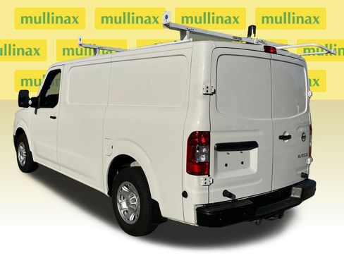 Used 2021 Nissan NV 2500 SV image 9